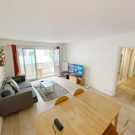 Cosy In A Great Location Of Paris! Apartment *