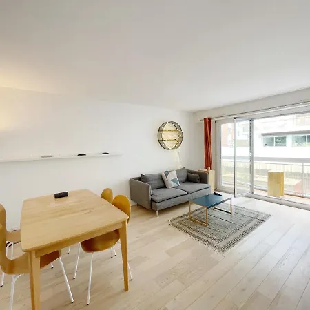Cosy In A Great Location Of Paris! Paris